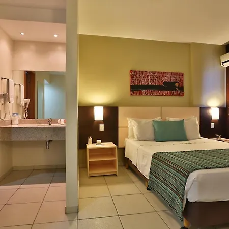 Comfort Hotel Goiania Exterior photo